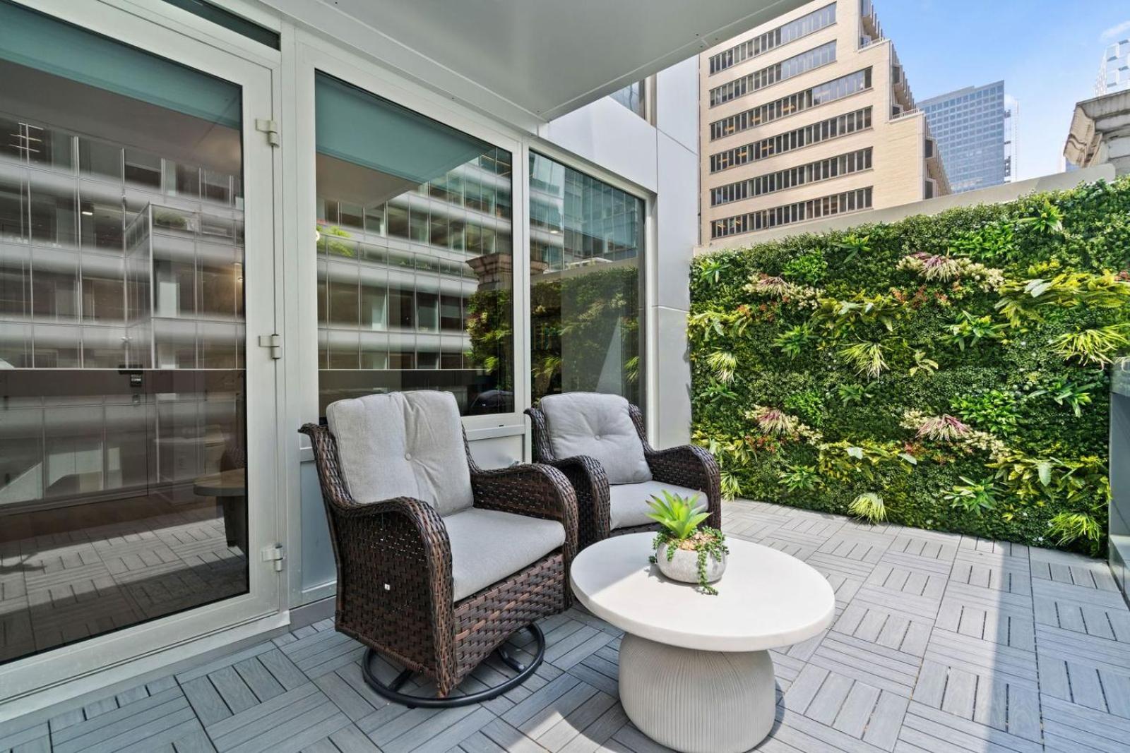 The Gotham Hotel New York Bagian luar foto